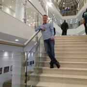 Олег, 43, Некрасовка