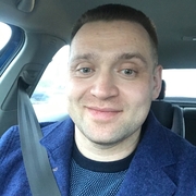 Александр, 38, Псков