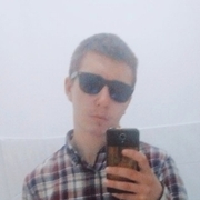 Артём, 25, Гусев