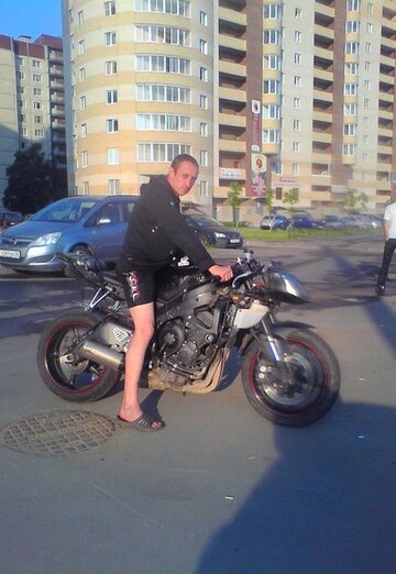Моя фотография - Денис, 40 из Санкт-Петербург (@denis129799)