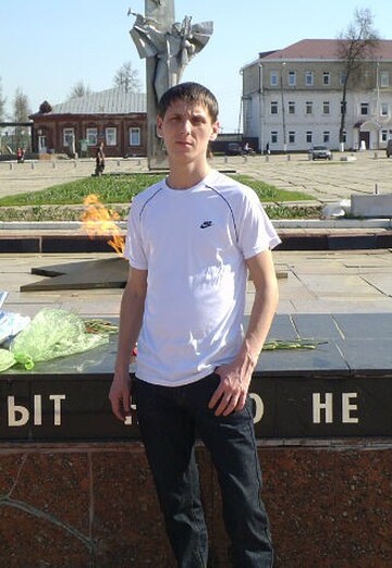 Моя фотография - Дмитрий, 36 из Людиново (@lynatuk7862661)