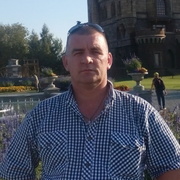 Юрий, 51, Санкт-Петербург