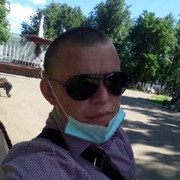 Арт?м, 27, Усинск