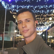 Артём, 21, Корсаков