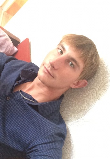 Моя фотография - Дмитрий, 28 из Отрадный (@dmitriy417248)