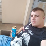 Виталий, 31, Таловая