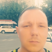 Антон, 31, Мирный (Саха)