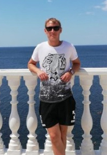 Artur (@artur8847960) — my photo № 1