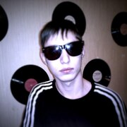 Андрей, 27, Дубки