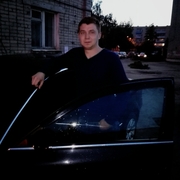 Green, 32, Буй