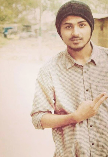 Моя фотография - Muzammil Ahmed, 26 из Карачи (@muzammilahmed)