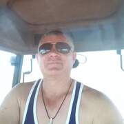 Олег, 46, Староюрьево