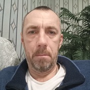 Виталий, 47, Верхний Услон