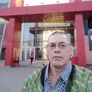 Начать знакомство с пользователем Валерий 48 лет (Стрелец) в Киеве