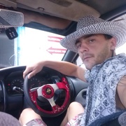 Виктор, 36, Свободный