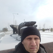 oleg, 51, Асбест