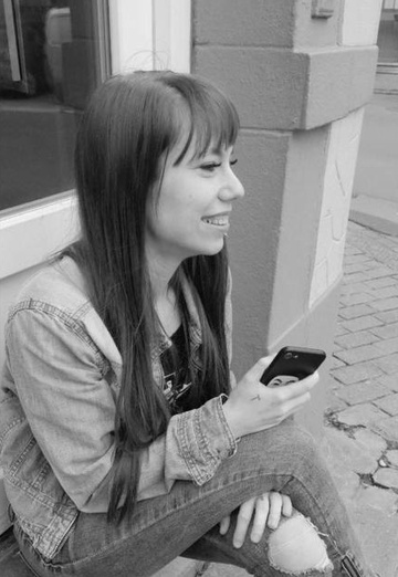 My photo - Ana, 27 from Forest (@ana2477)