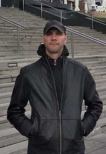 Pavel (@komiccap1977) — my photo № 1