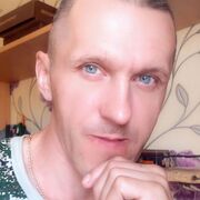 Олег, 45, Псков