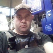 Алексей, 37, Псков