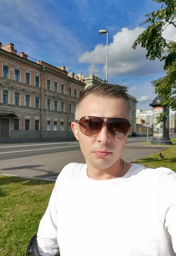 Моя фотография - Виктор, 39 из Санкт-Петербург (@viktor204821)
