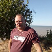 Виталий, 54, Ейск