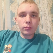 Аркадий, 27, Тамбовка