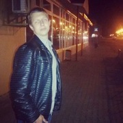 Артем, 25, Сланцы