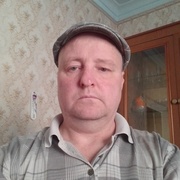 Александр, 47, Коркино