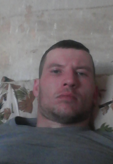Моя фотография - Андрей, 35 из Волхов (@andrey410424)