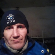 Саша, 39, Губаха