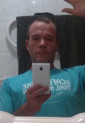 Моя фотография - Виталик, 41 из Станично-Луганское (@vitalik32844)