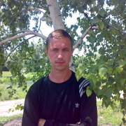 Dmitrii, 32, Анна