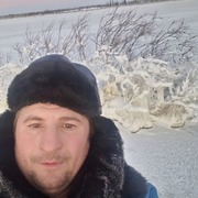 Виктор, 40, Усогорск