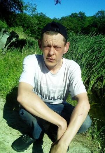 Моя фотография - Александр, 32 из Золотое (@aleksandr1082836)