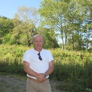 valentin, 68, Быков