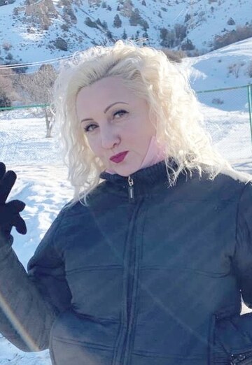 La mia foto - Viktoriya, 42 di Olmaliq (@viktoriya140083)