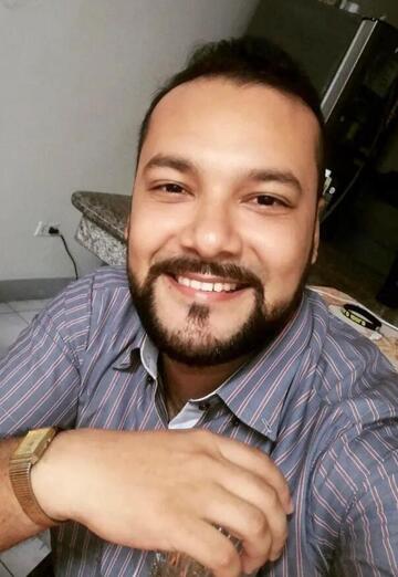 Luis (@junior819) — my photo № 1