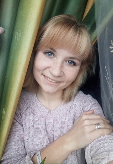 Моя фотография - Кариночка, 23 из Киржач (@kristinoka21)