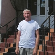 Игорь, 63, Курган