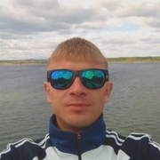 юрий, 30, Карпинск