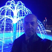 Владимир, 39, Пласт