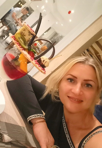 Ma photo - Svetlana, 40 de Sterlitamak (@svetlana322825)