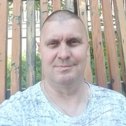 Александр, 47, Североуральск