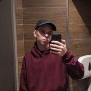 Максим, 18, Долгопрудный