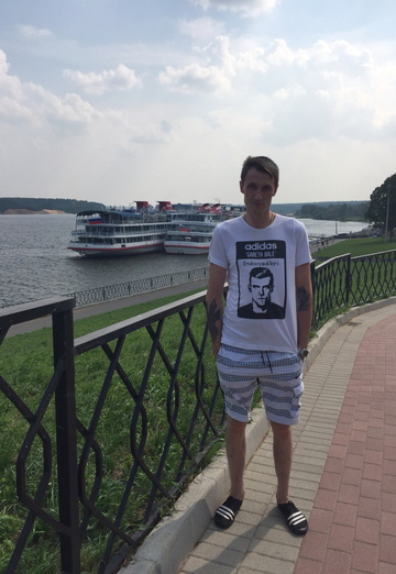 Моя фотография - Дмитрий, 42 из Санкт-Петербург (@dmitriy224892)