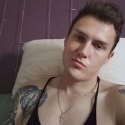 Максим, 29, Москва