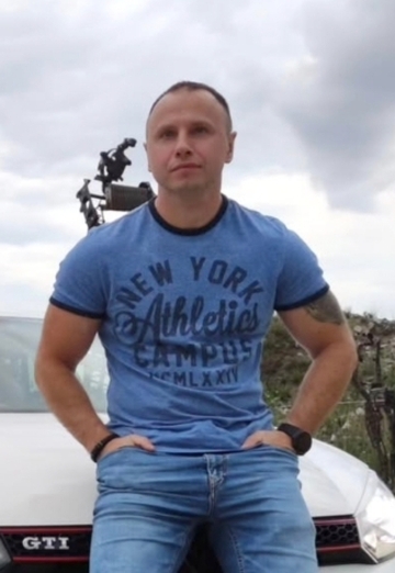 Denis (@denis281584) — my photo № 1