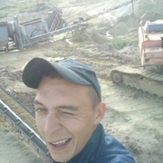Андрей, 30, Коркино