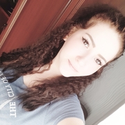 Елена, 27, Бородино (Красноярский край)